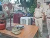 गोपालगंज में पुलिस ने किया फरारी के घर कुर्की, मामला काकड़ कुंड गांव का 